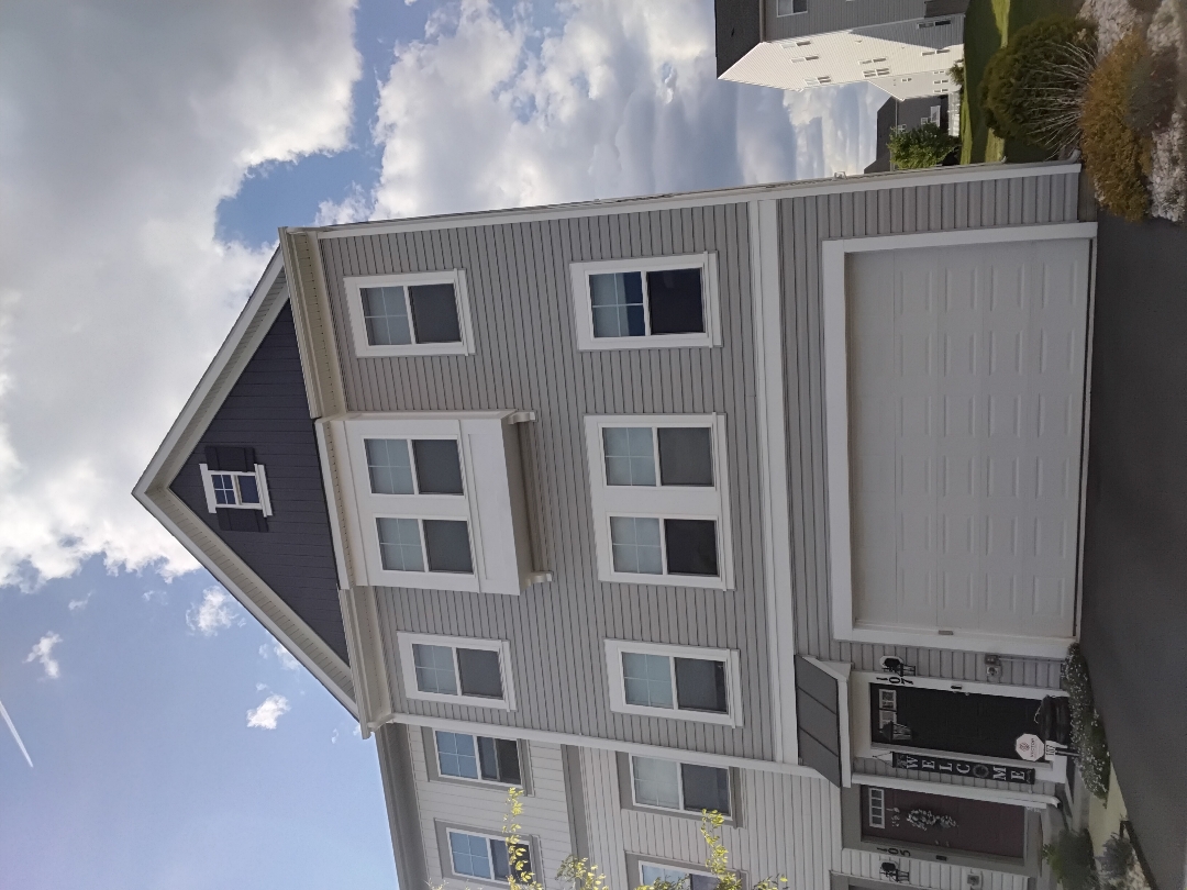 House washing, Window Cleaning & Deck Cleaning in Stephenson VA Image
